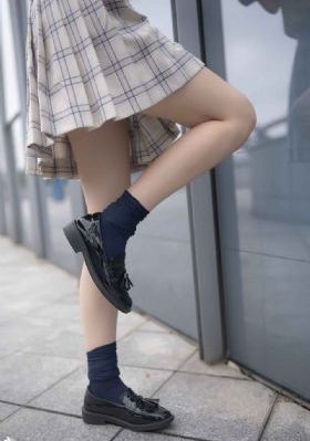 莉莉成人影院理论片在线播放_高清在线观看电视
