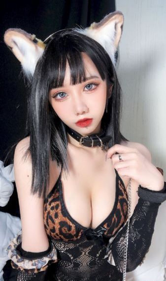 教官在浴室边摸边吃奶边做_超清免费在线播放
