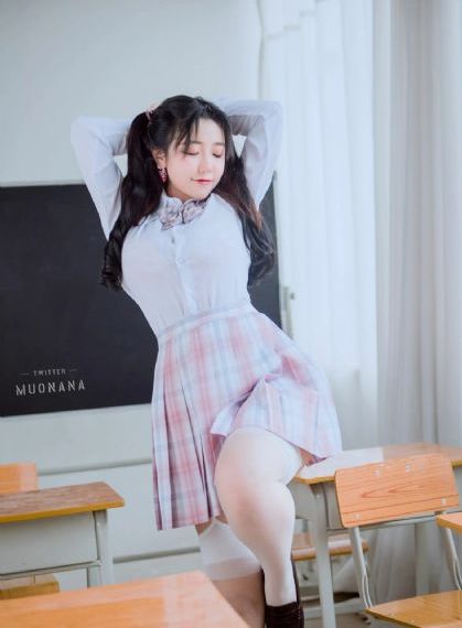 校花不着寸缕h_DVD动漫免费观看