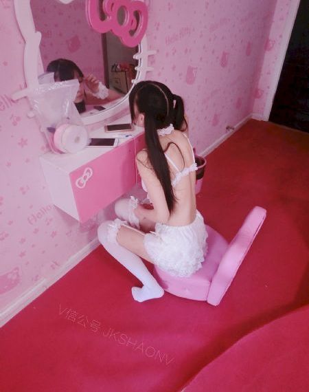 年轻的媳妇儿理伦电影_720在线视频播放