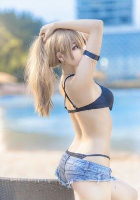 莫妮卡贝鲁奇亮相_4K电影完整版在线观看